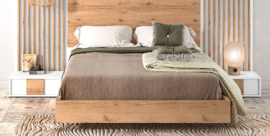 Panel corrido con dos mesitas de noche y base de cama de Tendencias Marin